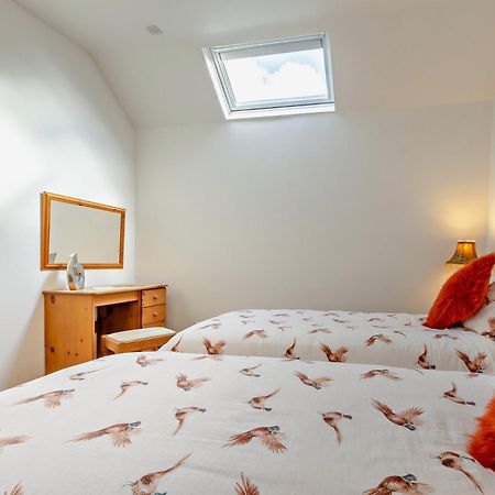 2 Bed In Filey 79280 Villa Wold Newton  Exteriör bild