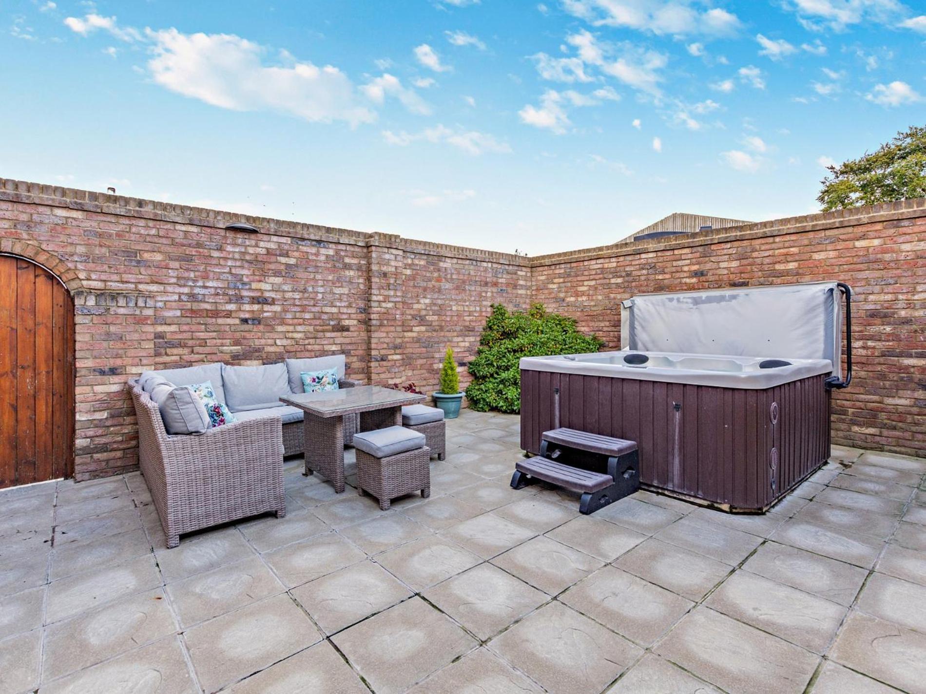 2 Bed In Filey 79280 Villa Wold Newton  Exteriör bild